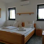 Casa Ninfea Panzio Apartament *