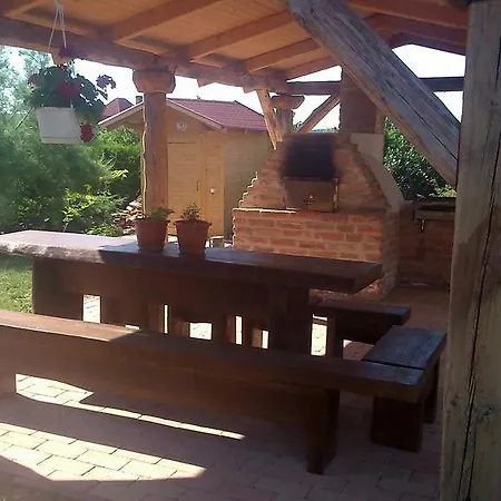 Casa Ninfea Panzio Apartment